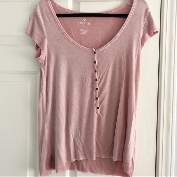 American Eagle Outfitters Tops - AEO Pink T-Shirt!!
